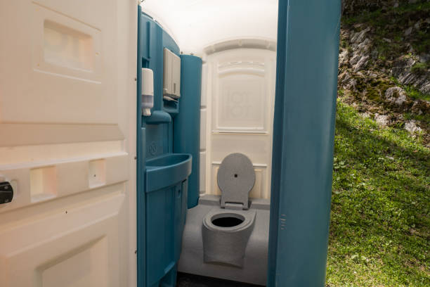 Portable Toilet Options We Offer in Caro, MI